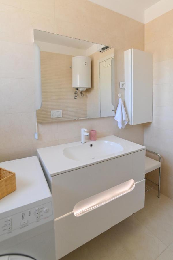 Apartament Apartman Iskra Rijeka Zewnętrze zdjęcie