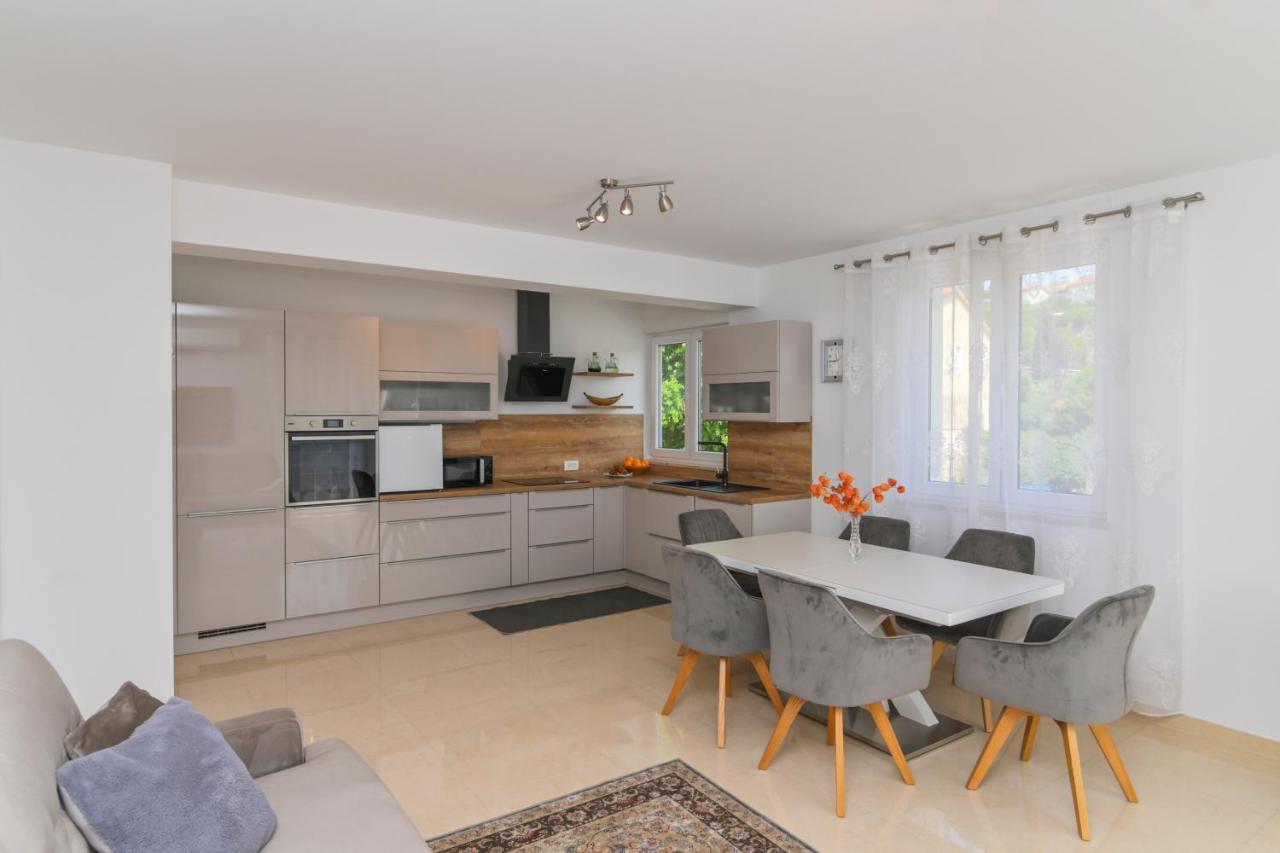 Apartament Apartman Iskra Rijeka Zewnętrze zdjęcie
